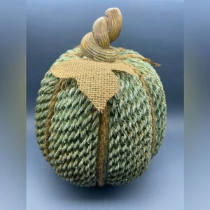 SPARKLY Resin Pumpkin, 8.5” high x 6” wide (approx), EUC